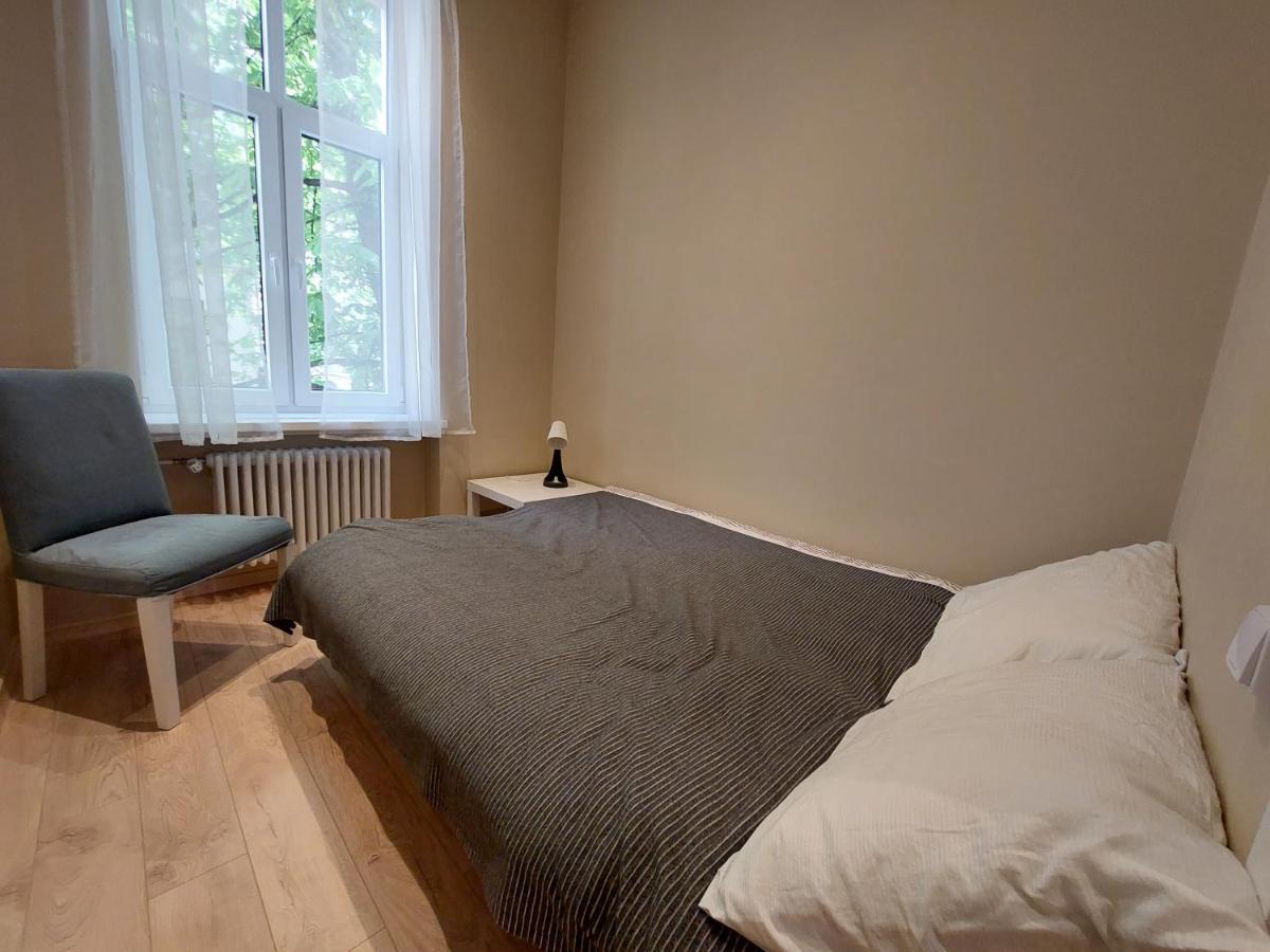 Cosy One Seperate Bedroom Apartment In City Center, Perfect For Family Trip. リガ エクステリア 写真