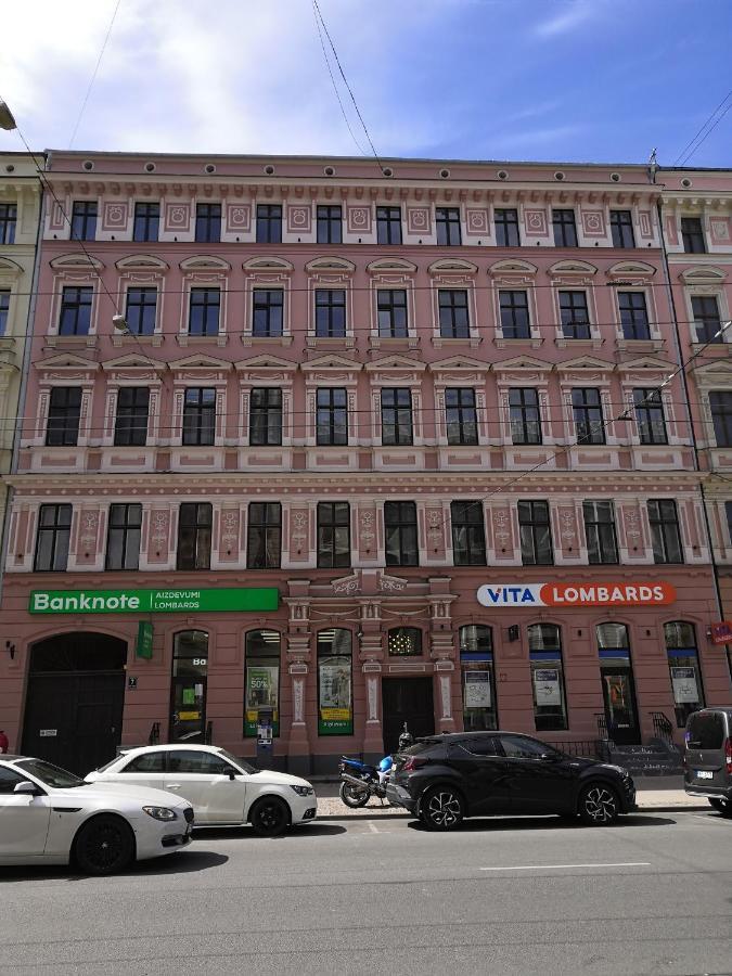 Cosy One Seperate Bedroom Apartment In City Center, Perfect For Family Trip. リガ エクステリア 写真