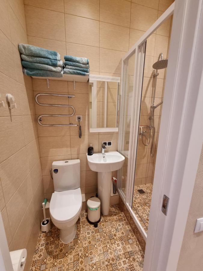 Cosy One Seperate Bedroom Apartment In City Center, Perfect For Family Trip. リガ エクステリア 写真